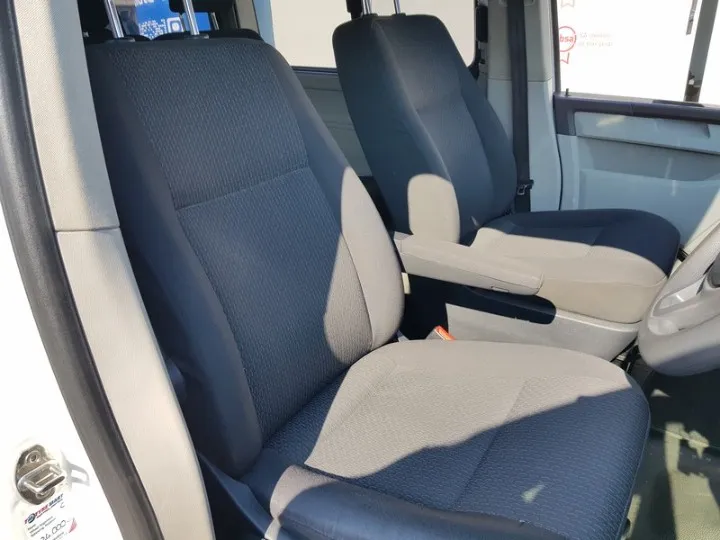 VOLKSWAGEN T6 T6 KOMBI 2.0 TDi (TRENDLINE)