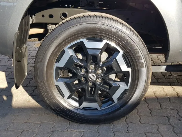 NISSAN NAVARA NAVARA 2.5DDTI LE A/T D/C P/U - 21