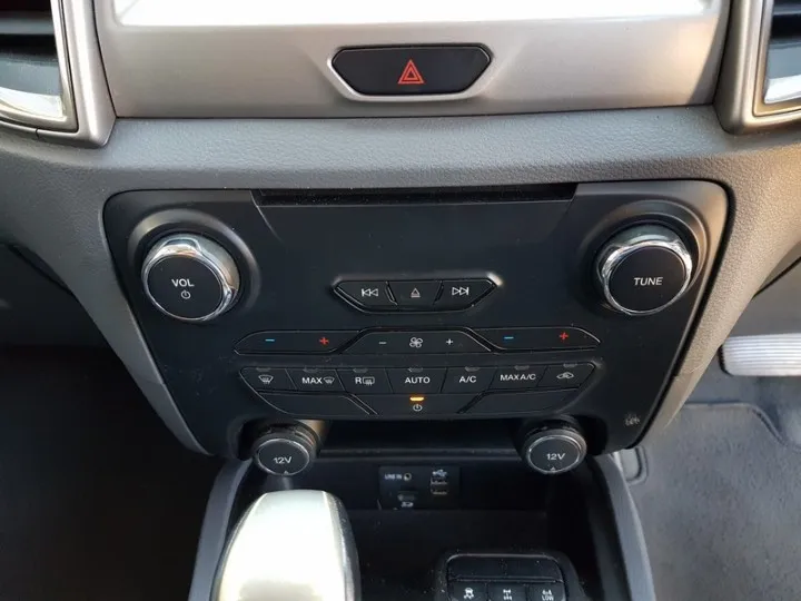 FORD EVEREST EVEREST 3.2 TDCi XLT 4X4 A/T - 11