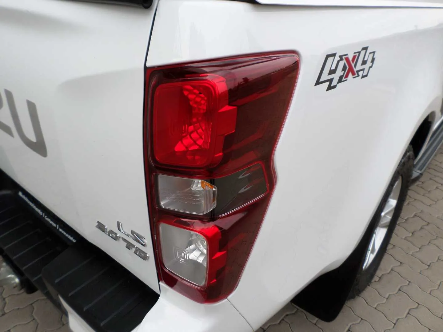 ISUZU D-MAX D-MAX 3.0 Ddi LS 4X4 A/T D/C P/U - 21