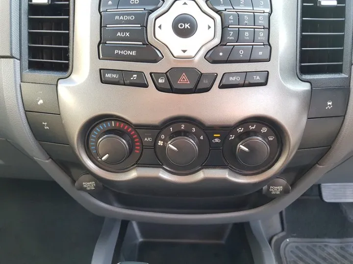 FORD RANGER RANGER 3.2TDCi XLS 4X4 A/T P/U SUP/CAB - 10