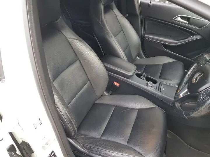 MERCEDES-BENZ GLA GLA 200 CDI A/T - 8