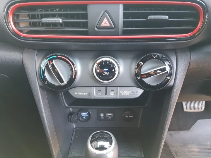 HYUNDAI KONA KONA 2.0 EXECUTIVE A/T - 16