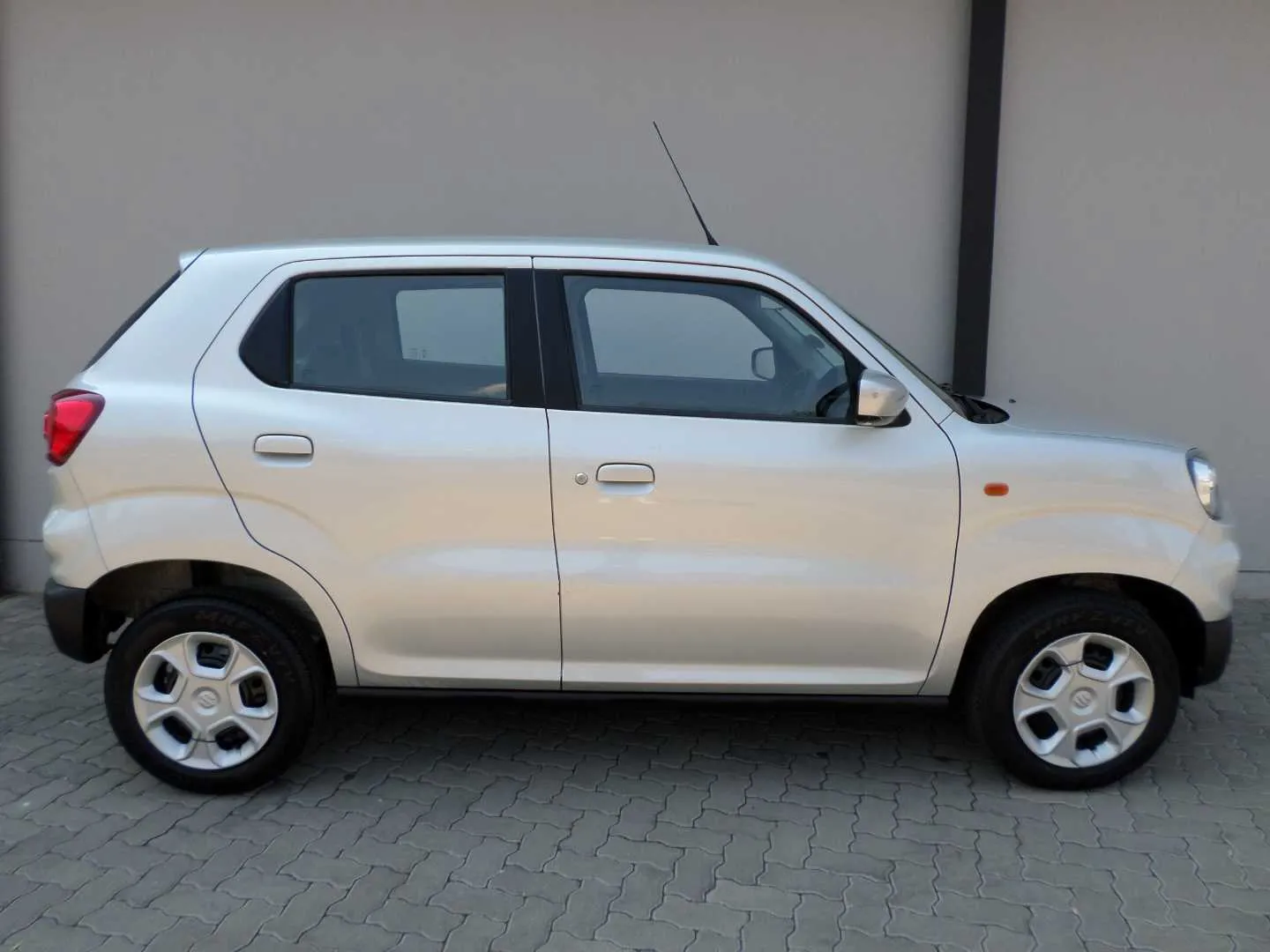 SUZUKI S-PRESSO S-PRESSO 1.0 GL+ AMT
