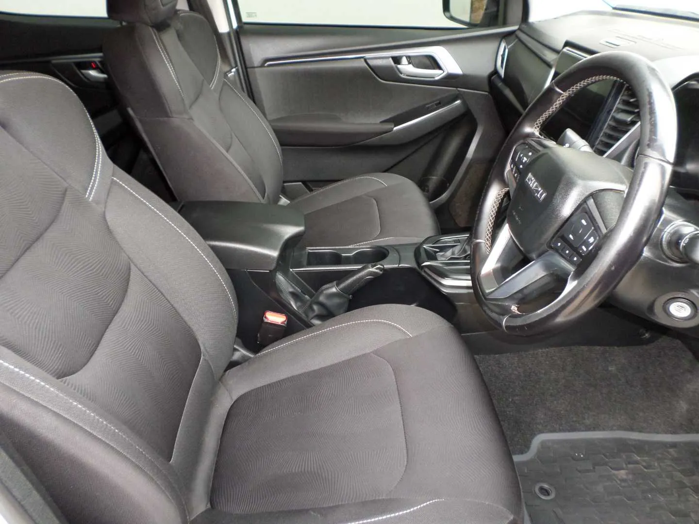 ISUZU D-MAX D-MAX 3.0 Ddi LS 4X4 A/T D/C P/U - 12