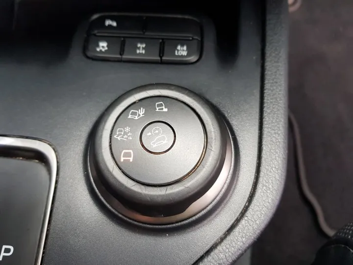 FORD EVEREST EVEREST 2.0D BI-TURBO 4X4 A/T - 14