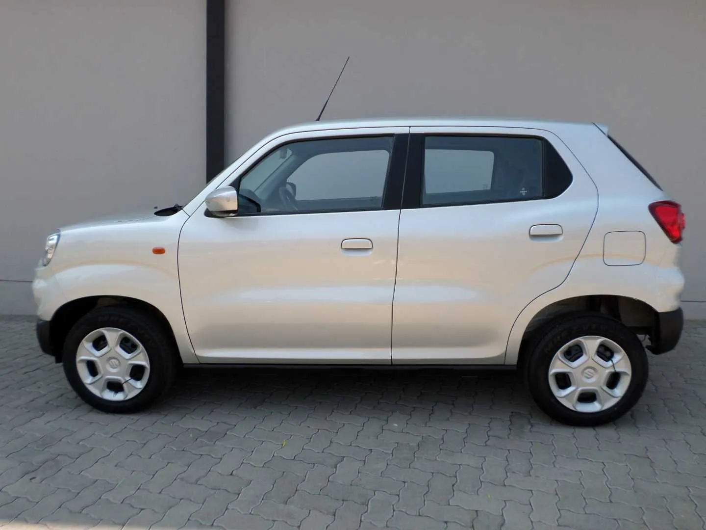 SUZUKI S-PRESSO S-PRESSO 1.0 GL+ AMT