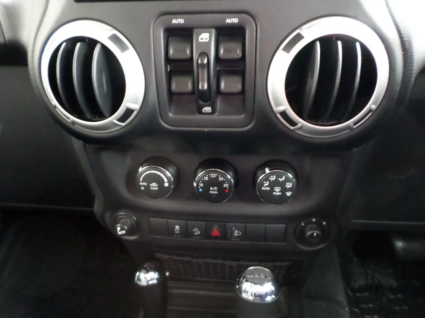 JEEP WRANGLER WRANGLER UNLTD SAHARA 3.6 V6 - 18