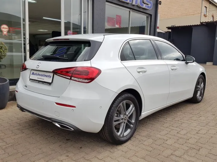 MERCEDES-BENZ A CLASS A CLASS A 200 A/T - 5