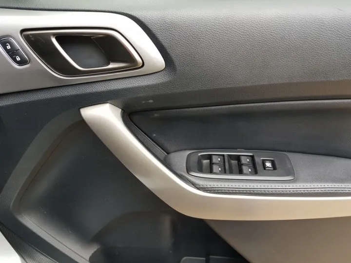 FORD EVEREST EVEREST 2.0D BI-TURBO 4X4 A/T - 9