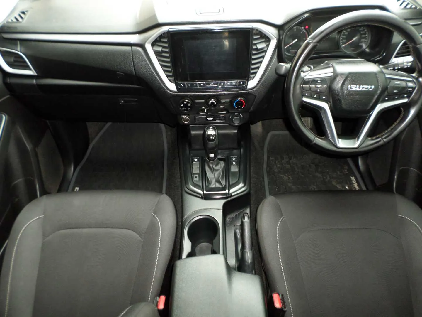 ISUZU D-MAX D-MAX 3.0 Ddi LS 4X4 A/T D/C P/U - 11