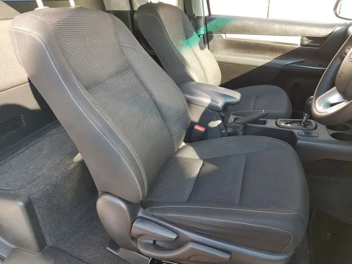 TOYOTA HILUX HILUX 2.4 GD-6 RB RAIDER A/T P/U E/CAB - 10