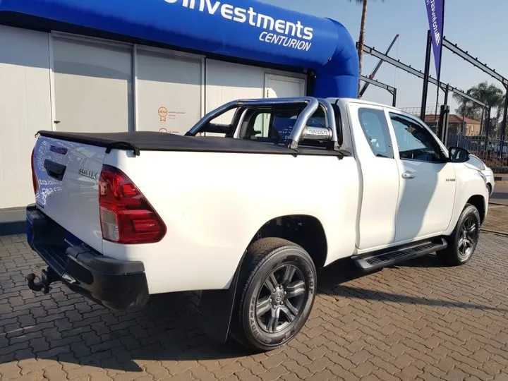 TOYOTA HILUX HILUX 2.4 GD-6 RB RAIDER A/T P/U E/CAB - 4