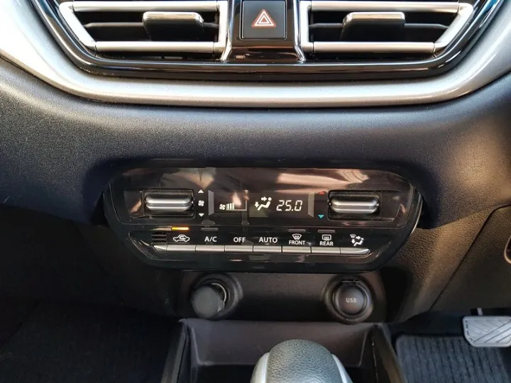 TOYOTA STARLET STARLET 1.5 XR A/T - 17