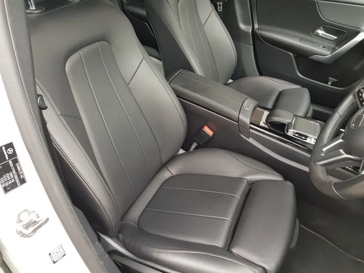 MERCEDES-BENZ A CLASS A CLASS A 200 A/T - 7