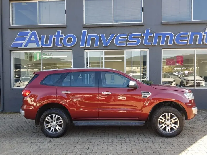 FORD EVEREST EVEREST 3.2 TDCi XLT 4X4 A/T - 5