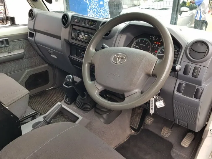TOYOTA LAND CRUISER PICK UP LAND CRUISER PICK UP LAND CRUISER 79 4.5D P/U S/C - 11