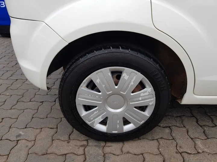 FORD FIGO FIGO 1.4 AMBIENTE - 13